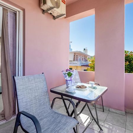 Nikos Apartments Ajía Marína Kültér fotó