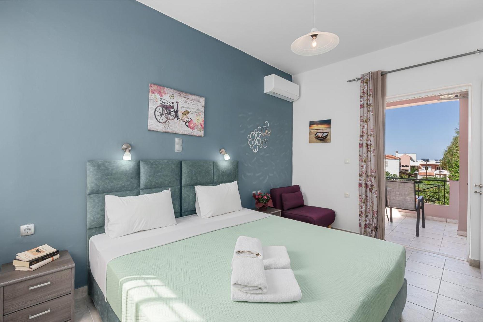 Nikos Apartments Ajía Marína Kültér fotó